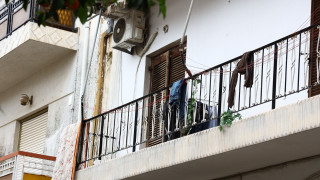 Άγ. Ανάργυροι: Φωτογραφίες από το σπίτι «τρώγλη» που ζούσε η πενταμελής οικογένεια