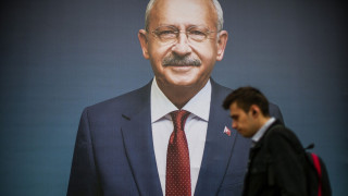 Τουρκία: Πτώση σε μετοχές και λίρα μετά την ακύρωση της προδρείας Οζέλ στο CHP