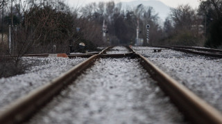 Νεκρός άνδρας που παρασύρθηκε από τρένο στη Θεσσαλονίκη