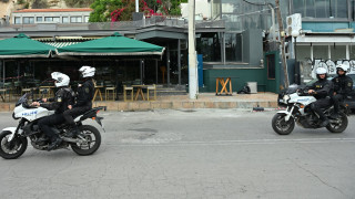 «Εκκρεμούν ποινές 73 ετών σε βάρος του κακοποιού» στο Μικρολίμανο - Φωτογραφίες από τον οπλισμό του