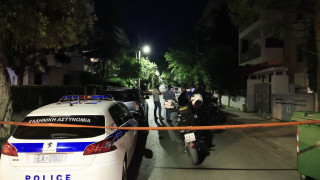 Χολαργός: «Άκουσα φωνές "βοήθεια"» - Εκτός κινδύνου η 53χρονη που πυροβολήθηκε από τον σύζυγό της