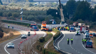 «Τρελή πορεία» φορτηγού προκάλεσε καραμπόλα με 23 οχήματα στη Γαλλία - 37 τραυματίες
