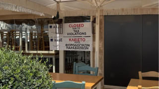 Σαρωτικοί έλεγχοι στην Αθηναϊκή Ριβιέρα από την ΑΑΔΕ: 110 παραβάσεις σε επιχειρήσεις εστίασης