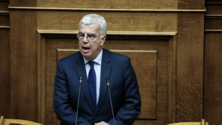 Επίθεση κουκουλοφόρων έξω από το σπίτι του βουλετή της ΝΔ Στράτου Σιμόπουλου στη Θεσσαλονίκη