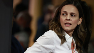 Επιστολή παραίτησης της Έφης Αχτσιόγλου στον πρόεδρο της Βουλής - Την διαδέχεται ο Γ. Δραγασάκης