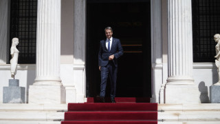 Το παρασκήνιο του «μίνι» ανασχηματισμού, οι αντιδράσεις και ο γαλάζιος «πάγκος» 