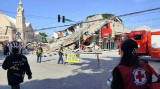 Ισχυρός σεισμός 6,2 Ρίχτερ στις νότιες Φιλιππίνες