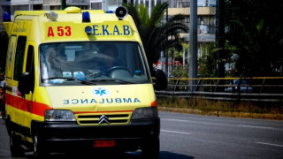 Θεσσαλονίκη: Σφοδρή σύγκρουση τροχόσπιτου με ΙΧ - Στο νοσοκομείο δύο άτομα