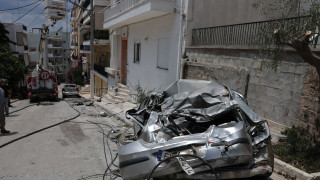 Φορτηγό προσέκρουσε σε κολώνα στην Ηλιούπολη -  Διακόπηκε η κυκλοφορία