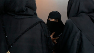 Διαδηλώσεις κατά του χιτζάμπ στο Αφγανιστάν - Συνελήφθησαν γυναίκες και παιδιά