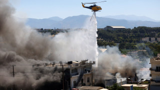 Φωτιά σε αποθήκη στο Ηράκλειο: Στις φλόγες πολυκατοικία και επιχειρήσεις