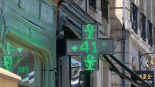 Αποκλιμακώνεται το ακραίο κύμα καύσωνα στη Γαλλία εν αναμονή του επόμενου