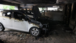 Θεσσαλονίκη: Βίντεο ντοκουμέντο από τις τρεις εμπρηστικές επιθέσεις - Πυκνοί μαύροι καπνοί