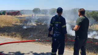 Οριοθετήθηκε η φωτιά σε δασική έκταση στις Αχαρνές