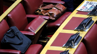 Το προεκλογικό «μεταγραφικό παζάρι» - Ανακοινώσεις, μετακινήσεις, επάνοδοι και ο… «πάγκος»