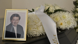 Μιχάλης Μόσιος: Θλίψη στην κηδεία του «Ταμτάκου» - Πλήθος κόσμου στο τελευταίο «αντίο»