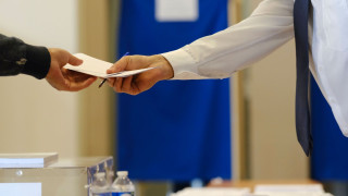 MRB: Τι δείχνουν οι τάσεις - Προβάδισμα ΝΔ, «κλειδώνει» δεύτερος ο Τσίπρας και επτακομματική Βουλή