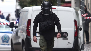 Συναγερμός για ύποπτη βαλίτσα στη βασιλίσσης Σοφίας - Διακοπή κυκλοφορίας
