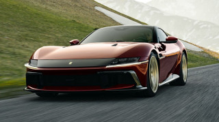 Η Ferrari 12Cilindri Manuale φέρνει πίσω το «χτένι» και τον χειροκίνητο επιλογέα