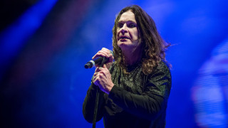 Οι Black Sabbath ανακοινώνουν επίσημο βιβλίο λίγο πριν τη πρώτη επέτειο θανάτου του Όζι Όσμπορν