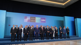 Σύνοδος κορυφής ΝΑΤΟ: Ακλόνητη η δέσμευση στη «συλλογική άμυνα» και συμφωνίες 50 δισ. δολλαρίων