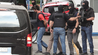 Ενώπιον του Εισαγγελέα οι συλληφθέντες για την εμπρηστική επίθεση στη Marfin