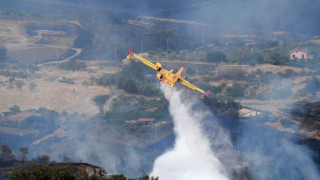 Μεγάλη πυρκαγιά στη Σαρδηνία - Κλειστό το αεροδρόμιο Κόστα Σμεράλντα