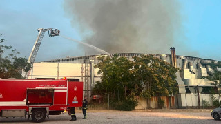 Δήμος Αθηναίων για την πυρκαγιά στο Γουδή - Τρεις υδροφόρες συνδράμουν στην κατάσβεση