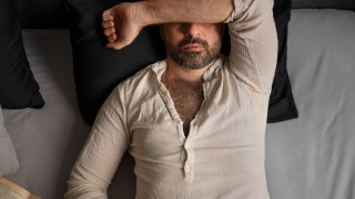 Αρκούν μόλις έξι εβδομάδες για να αρχίσει να μας παχαίνει η στέρηση ύπνου