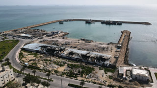 Αμερικανικοί πύραυλοι έπληξαν το νησί Κεσμ στο Ιράν