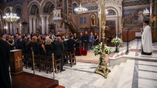 Μάρω Κοντού, το «γενναίο θηλυκό» και «αέρινο πλάσμα» - Η Ελλάδα αποχαιρέτησε την «Ελενίτσα» της