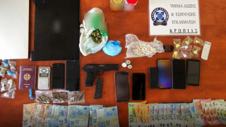 Κύκλωμα διακίνησης ναρκωτικών σε Γλυφάδα και Βούλα εξάρθρωσαν οι Αρχές - Έξι συλλήψεις