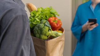 Η συνεργασία που επεκτείνει τις online αγορές supermarket σε πάνω από 200 σημεία στην Ελλάδα