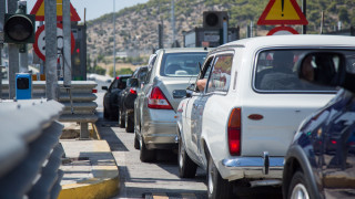 Φωτιά σε αυτοκίνητο στην Αττική οδό - Καθυστερήσεις στην Αχαρνών