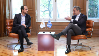 Μητσοτάκης σε συνάντηση με Χριστοδουλίδη: Ο συντονισμός Ελλάδας – Κύπρου πιο επίκαιρος από ποτέ