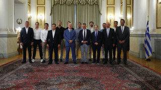 Στο Προεδρικό Μέγαρο η «χρυσή» Εθνική πόλο Ανδρών - Η υποδοχή Τασούλα