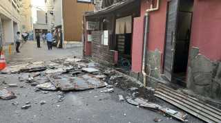 Σεισμός στην Ιαπωνία: Ένας νεκρός από κατάρρευση κτηρίου - Δεκάδες αγνοούνται σε εργοστάσιο και Μall