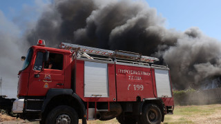 Φωτιά σε χαμηλή βλάστηση στον Ασπρόπυργο - Μεγάλη επιχείρηση της Πυροσβεστικής