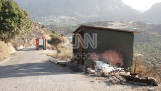 Σε δύο μέτωπα η φωτιά στην Αχαΐα, μάχη για τρίτη μέρα στο Ρέθυμνο – Εκκενώσεις στη Βοιωτία