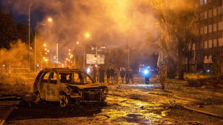 Η Μόσχα σφυροκόπησε ξανά το Κίεβο: Επίθεση με βαλλιστικούς πυραύλους - Εννέα νεκροί και τραυματίες