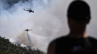 Πλησιάζει τα Μέγαρα η φωτιά που κατακαίει τη Δυτική Αττική - Δεν μπορούν να πετάξουν τα αεροσκάφη