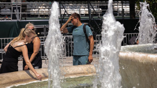 Καιρός: Νέα θερμή εισοβλή από την Παρασκευή - Εξασθενούν τα μελτέμια αλλά «έρχονται» 40άρια
