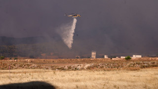 Liveblog: Μαίνεται η μάχη με τις φλόγες στη δυτική Αττική - Στην Αγία Σκέπη το μεγάλο «μέτωπο»