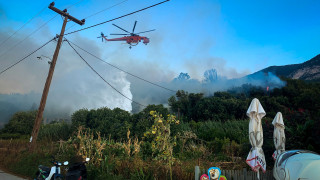 Χωρίς ενεργό μέτωπο η φωτιά στην Κεφαλονιά: Αγώνας δρόμου για την αποκατάσταση του ρεύματος