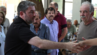 Στη Βοιωτία ο Ανδρουλάκης: Η κλιματική κρίση δεν είναι άλλοθι - Να στηρίξουμε τους πυροσβέστες μας