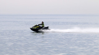 Χαλκιδική: Συνελήφθη 46χρονος που επέτρεψε στον ανήλικο γιο του τη χρήση Jet Ski