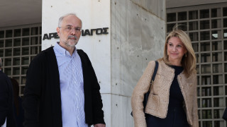 «Η Ελπίδα πεθαίνει μεν τελευταία, αλλά πεθαίνει» - Νέα αιχμηρή ανάρτηση Αυγερινού για Καρυστιανού