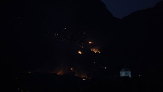 Συναγερμός στην Πυροσβεστική για φωτιά στη Σητεία - Καίει σε δυσπρόσιτο σημείο