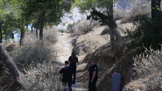 Σορός 57χρονης στον Λυκαβηττό: Τι εξετάζουν οι αρχές για τη μοιραία πτώση - «Κλειδί» η νεκροψία