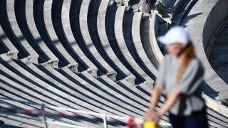 Καλλιμάρμαρο: Καθαρίζονται για πρώτη φορά μετά από 120 χρόνια τα μάρμαρα